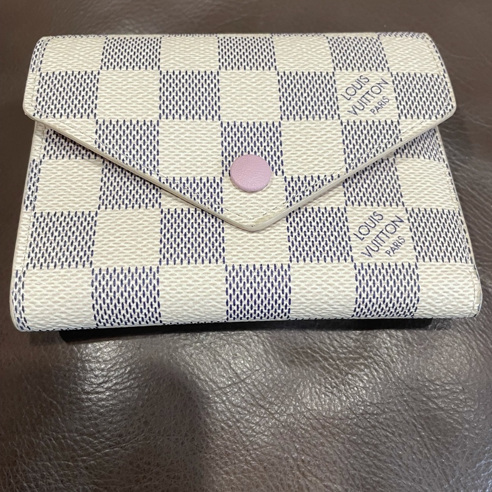 Authentic Louis Vuitton Wallet (SOLD)